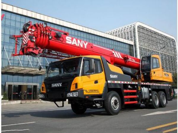 灵丘县吊车出租_吊车出租:增加吊装设备在施工中安稳